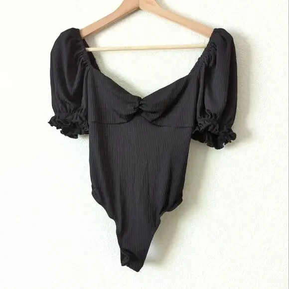 ASTR The Label Womens Bodysuit Rib Knit Sweetheart Neck Ruched Puff Sleeve Small - Picture 6 of 7